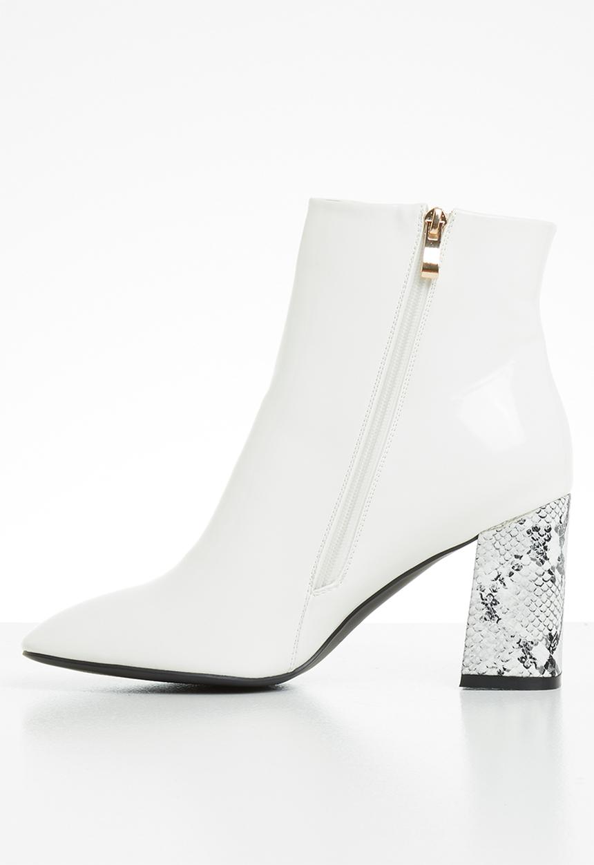 Public Desire - Vesper ankle boot - white
