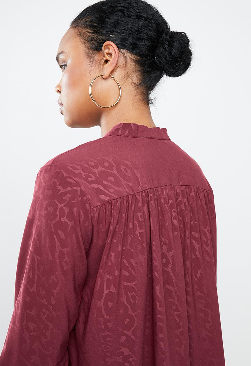 MANGO - Jacquard deep v blouse - burgundy