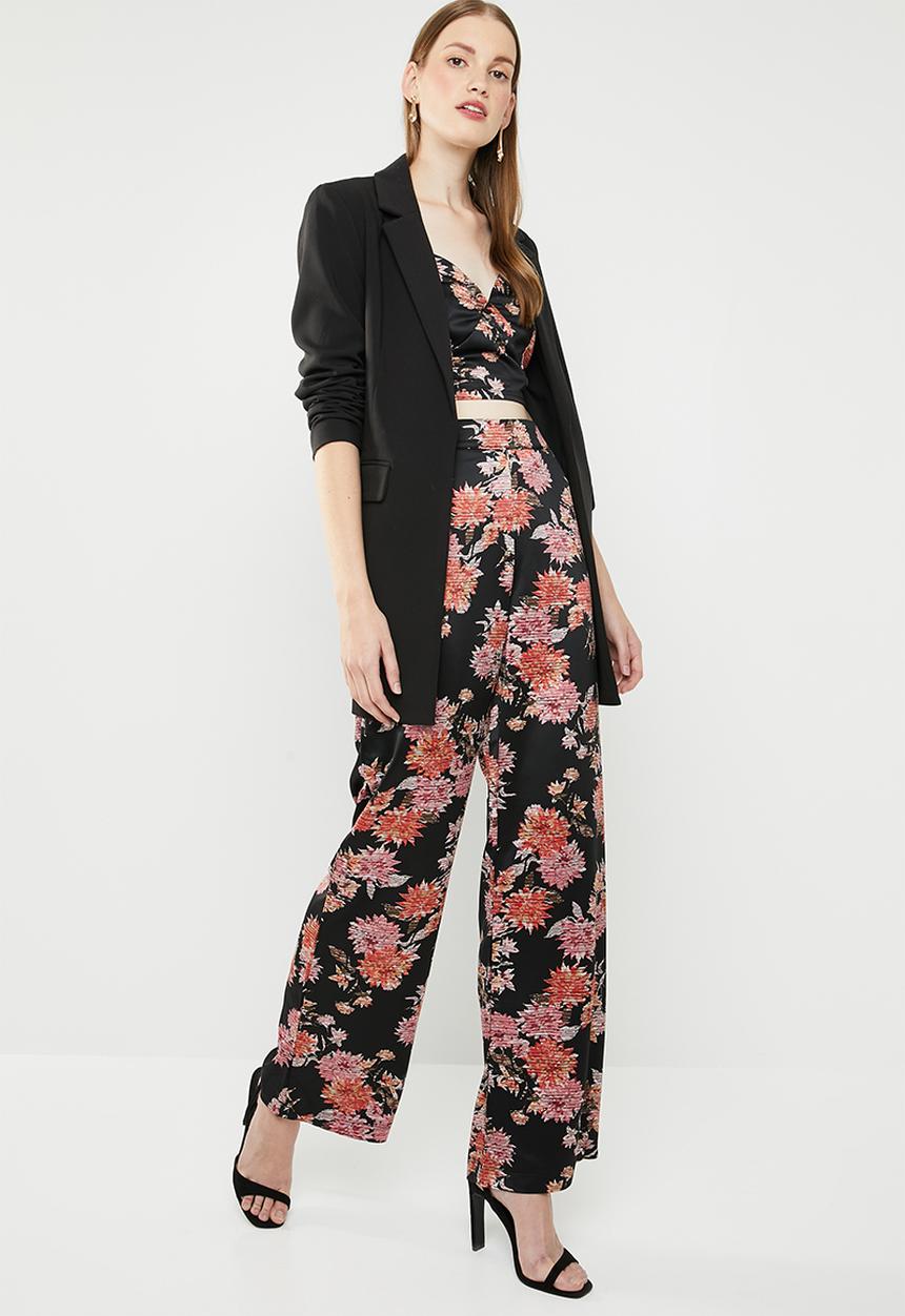 STYLE REPUBLIC - Cropped strappy top - black