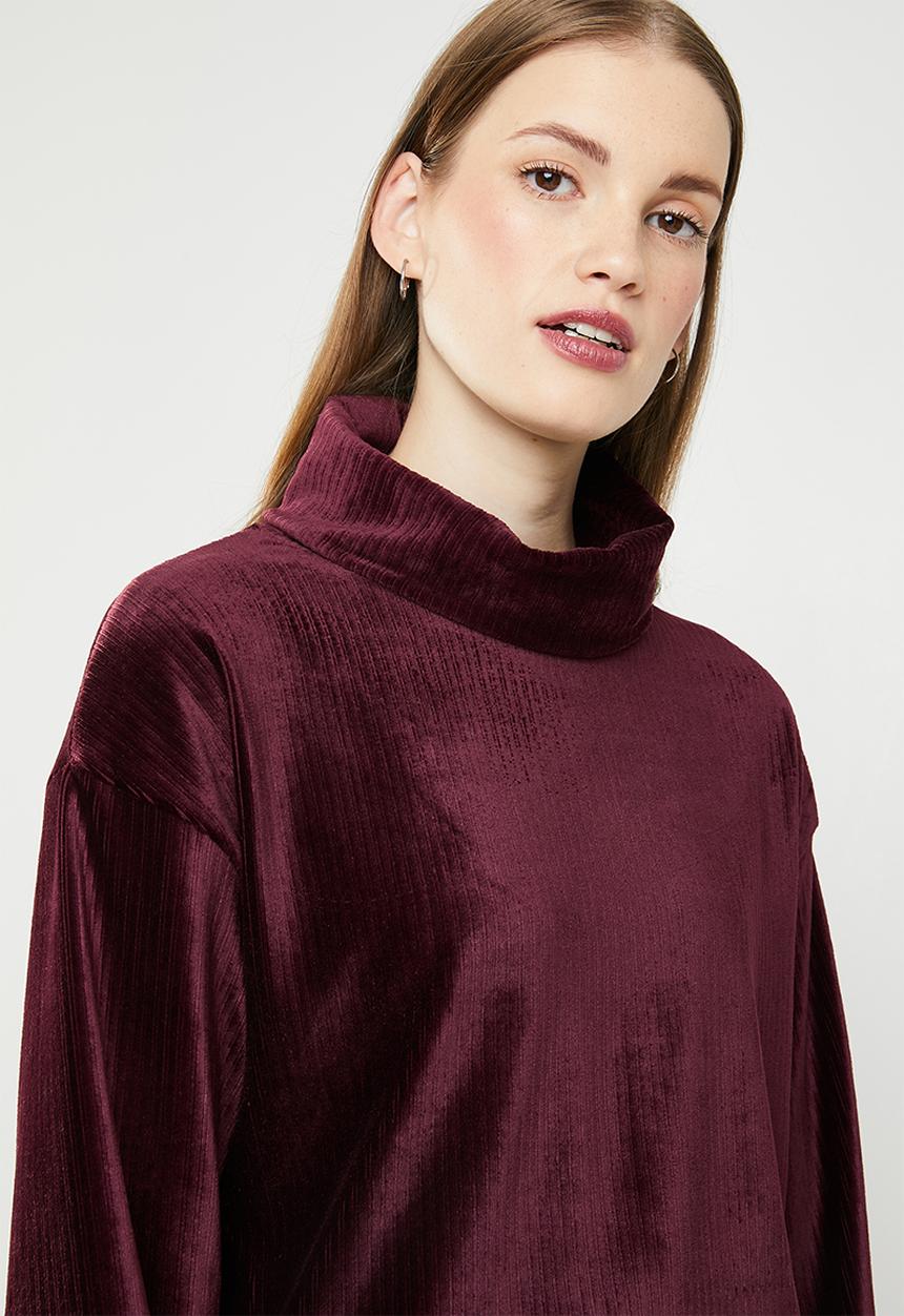 Superbalist - Velour funnel neck top- burgundy