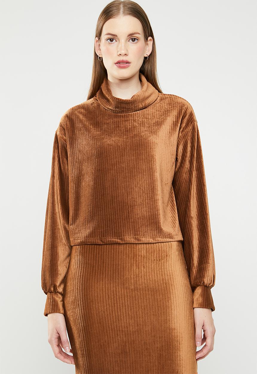 Superbalist - Velour funnel neck top- brown