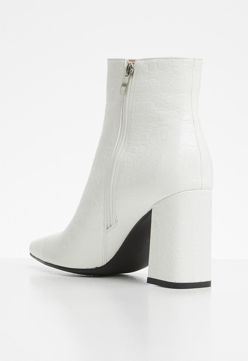 Public Desire - Hollie ankle boot - white 