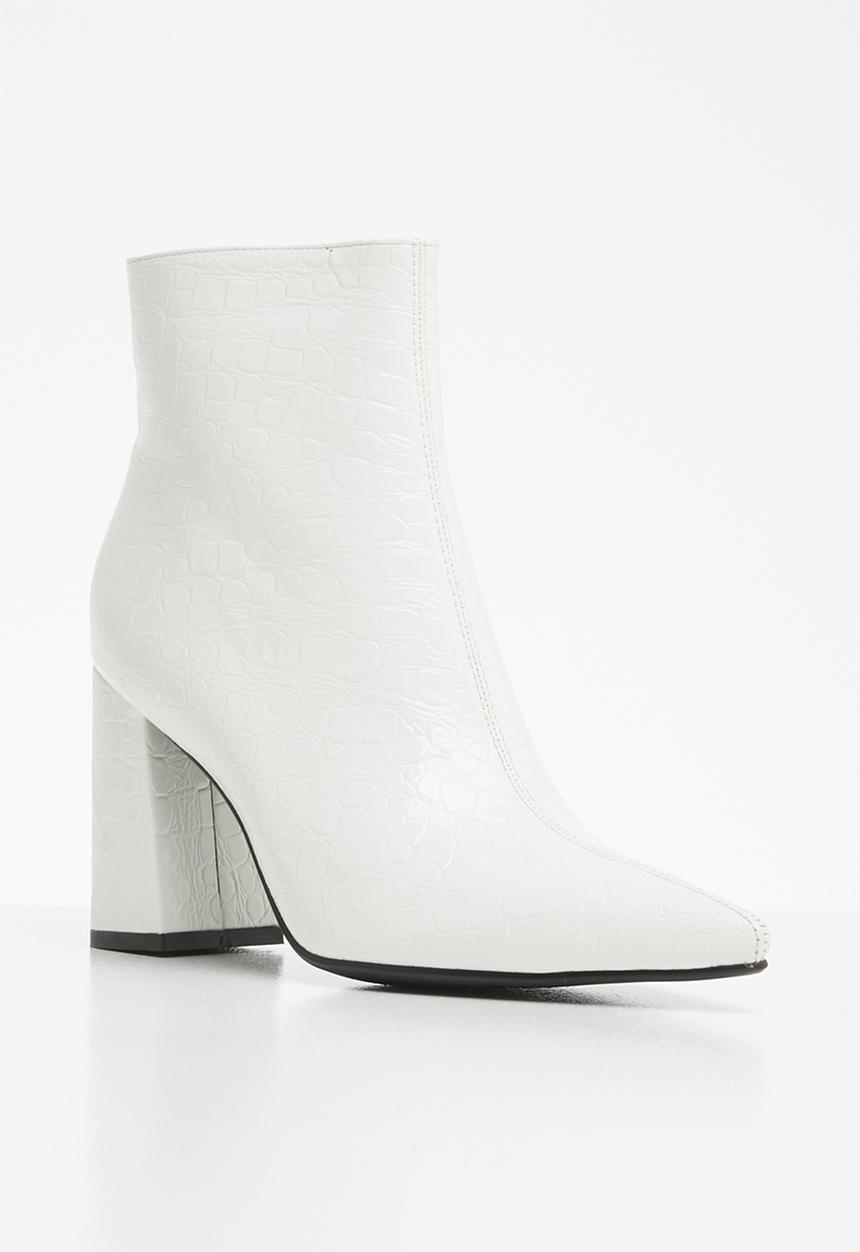 Public Desire - Hollie ankle boot - white 