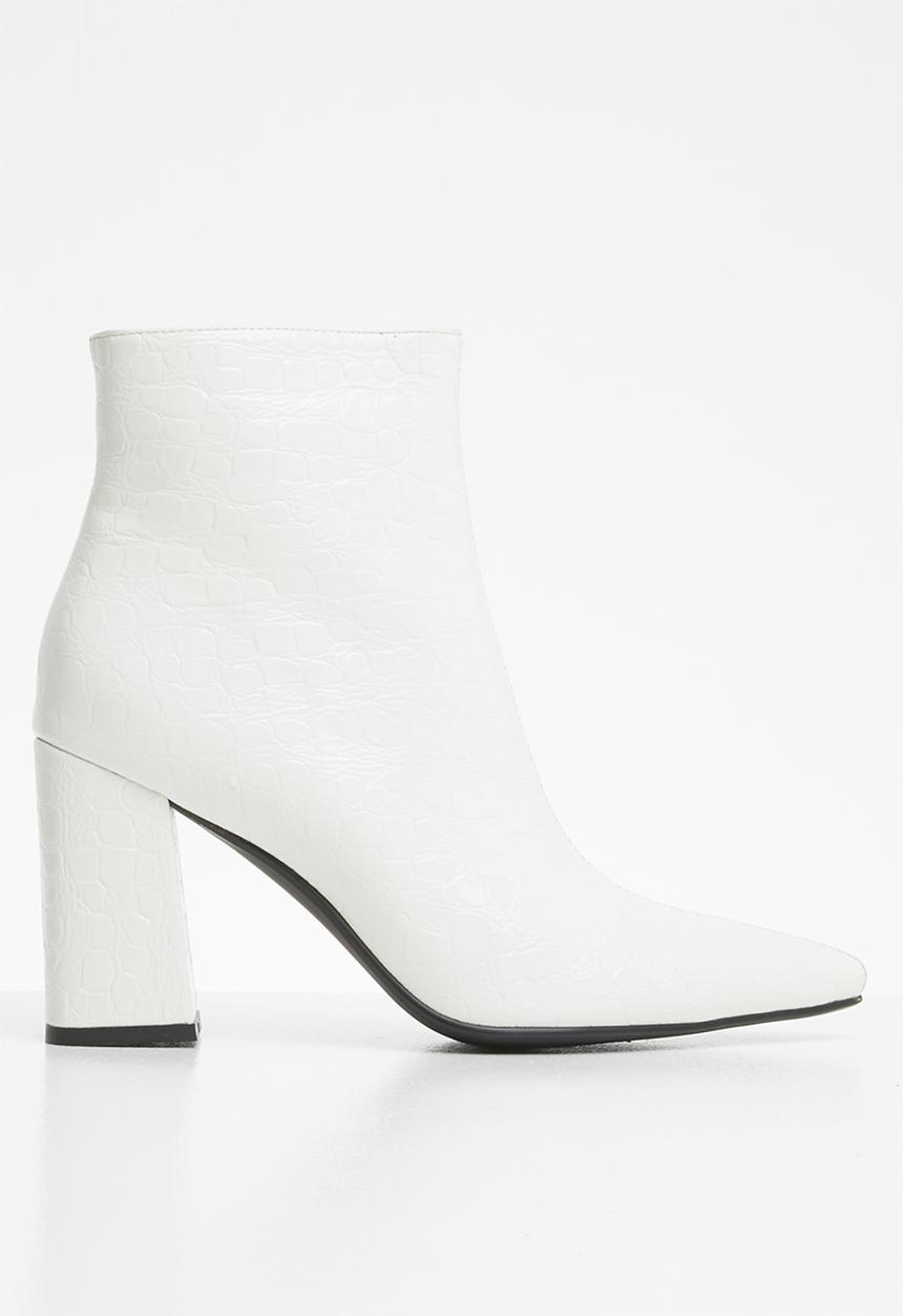 Public Desire - Hollie ankle boot - white 