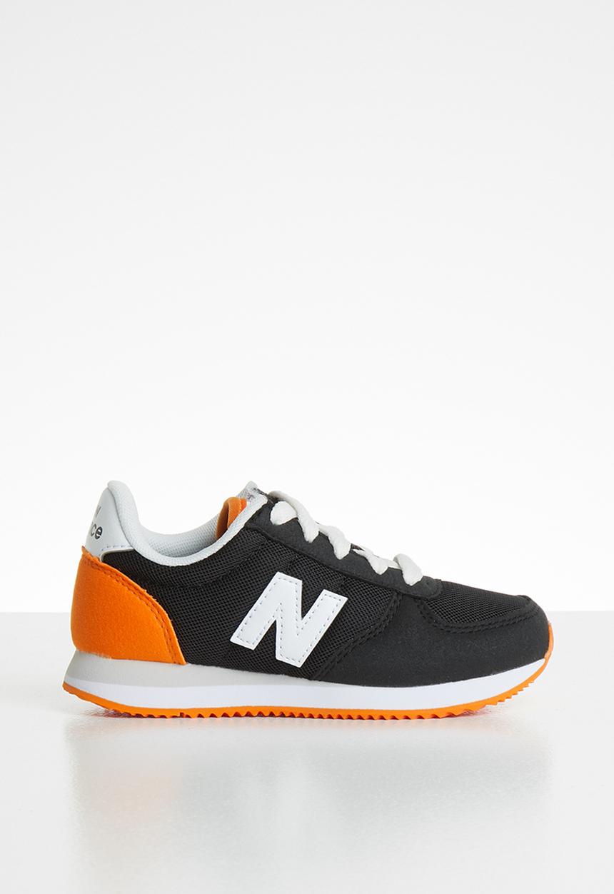 New Balance  - Classic running lace sneaker - black