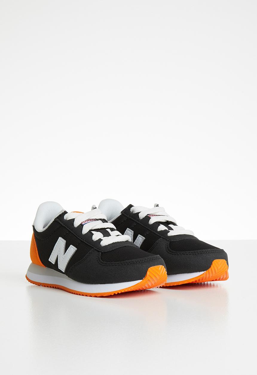 New Balance  - Classic running lace sneaker - black