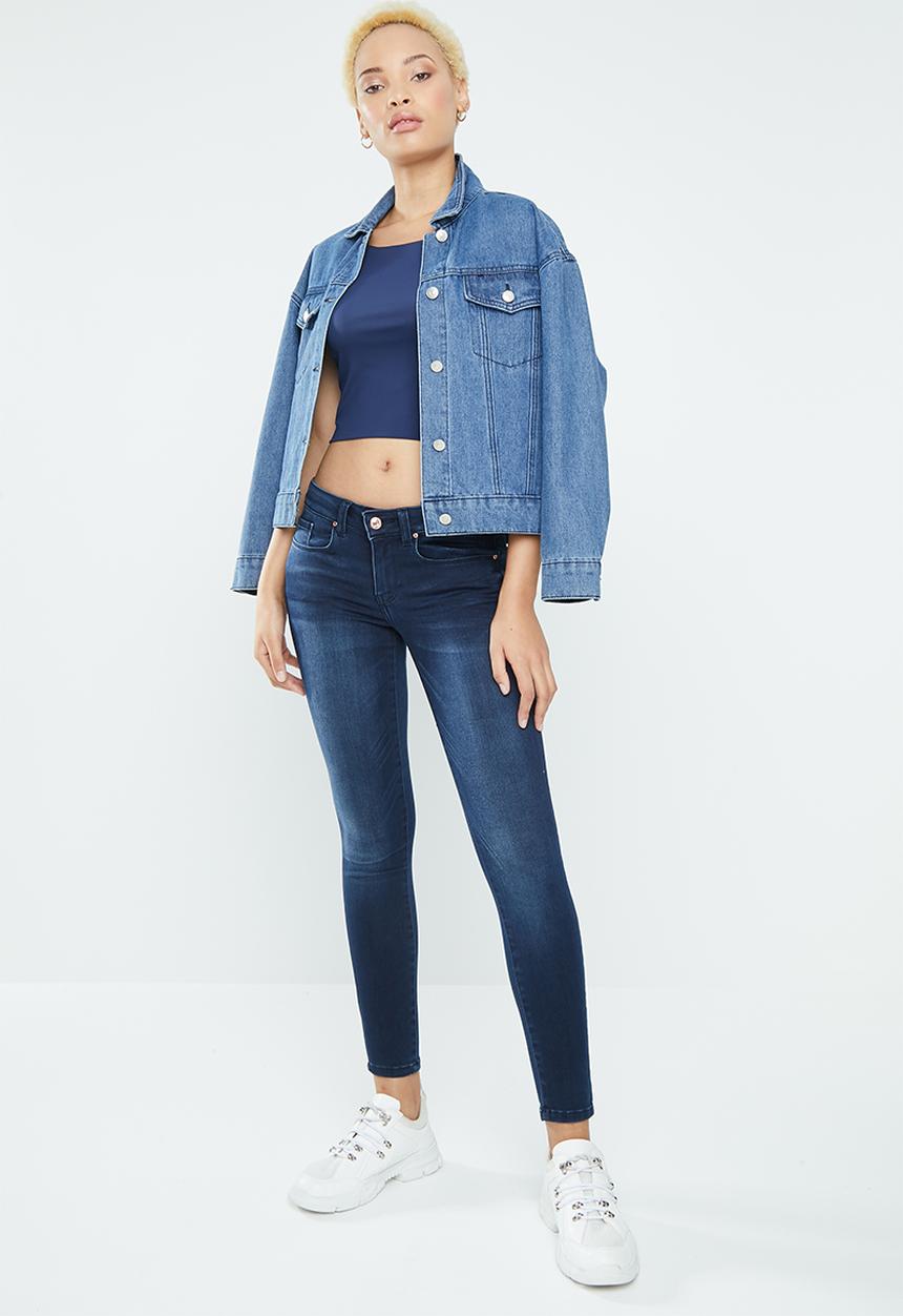 Supré  - Luxe high neck crop - navy