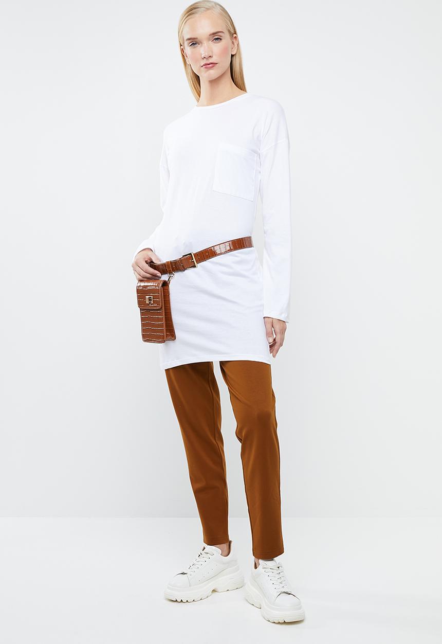 Superbalist - Longline tee with pocket - white