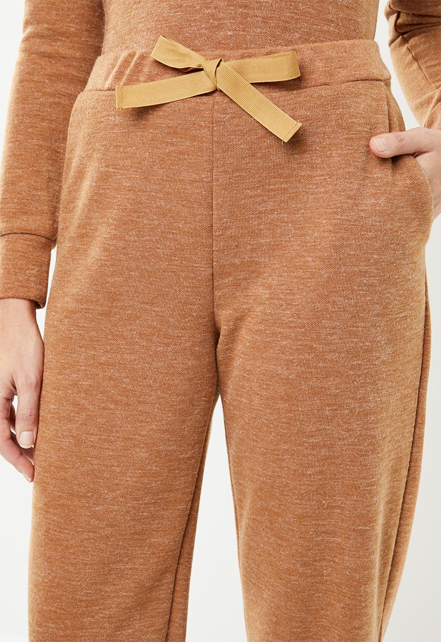 Superbalist - Soft touch sleep set - rust
