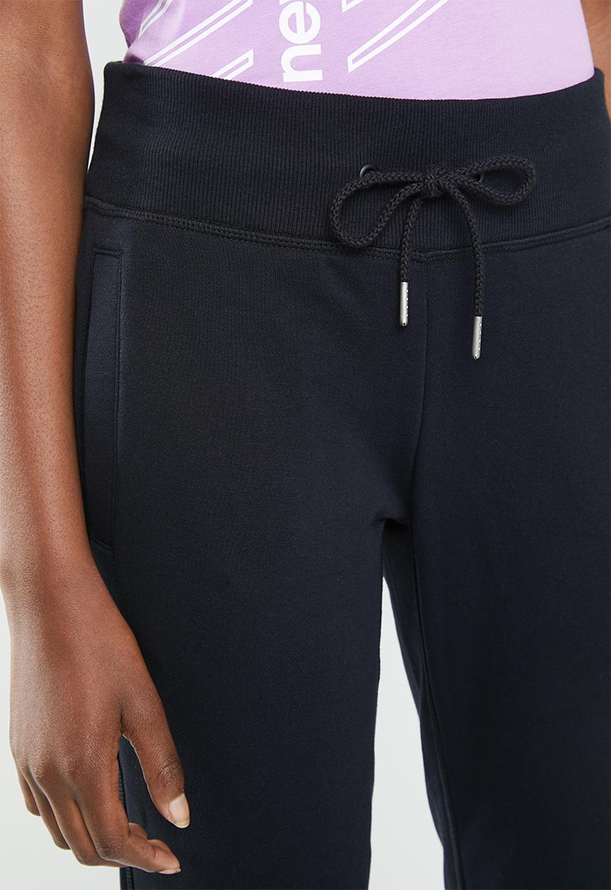 New Balance  - Essential stacked logo sweatpants - black