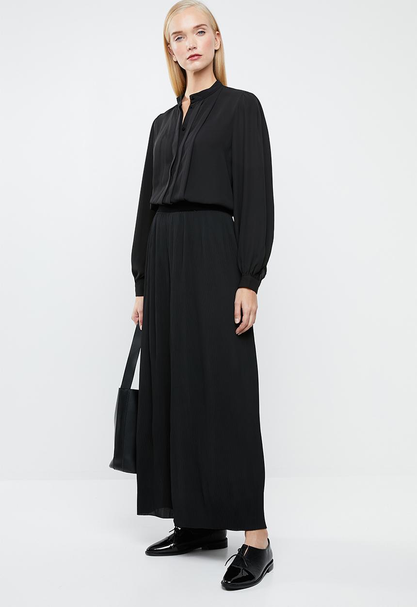 Vero Moda - Grow long sleeve pleated shirt - black