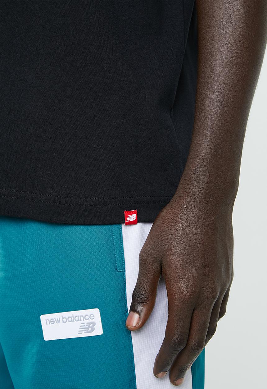 New Balance  - Essentials 90s three ns tee - black