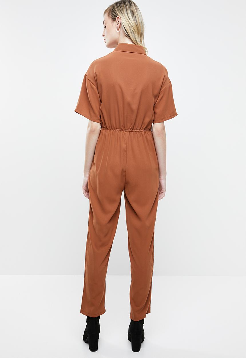 Missguided - Short sleeve utility jumpsuit - rust