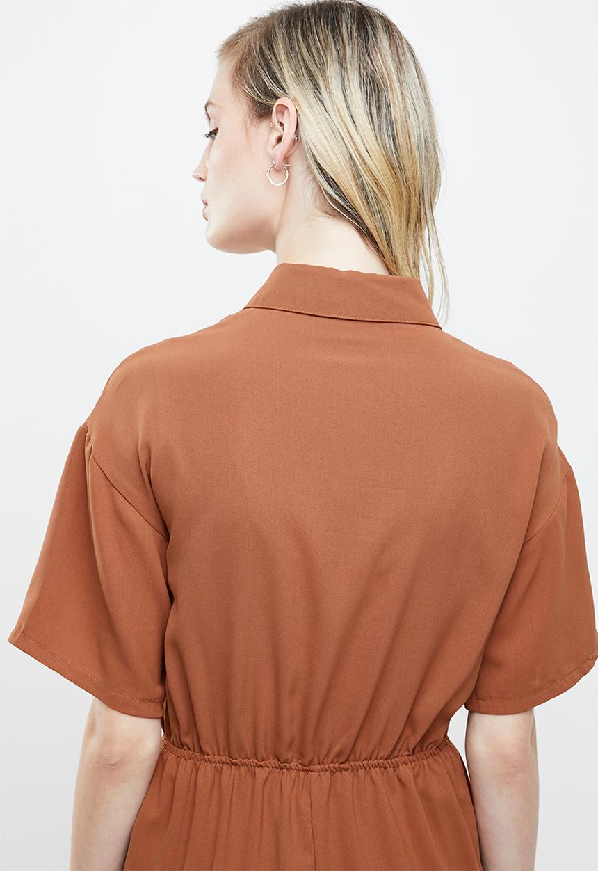 Missguided - Short sleeve utility jumpsuit - rust