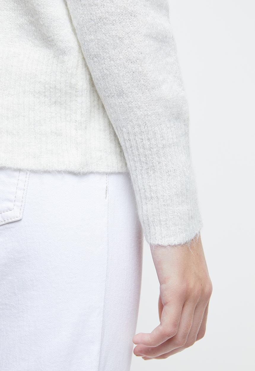 Jacqueline de Yong - Drea long sleeve roll neck pullover - white & grey