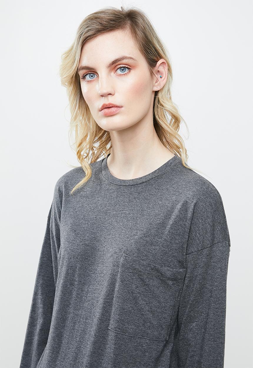 Superbalist - Longline tee with pocket - charcoal 