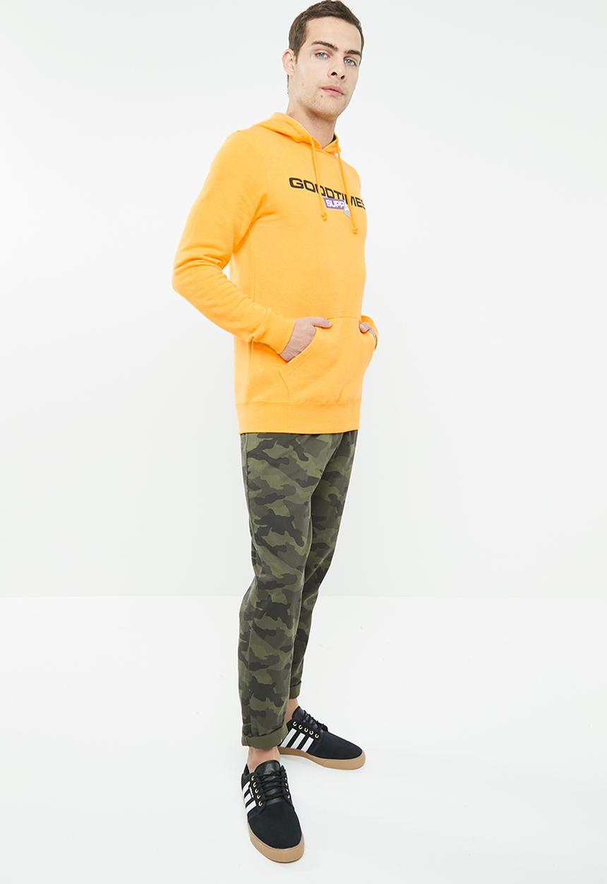 Cotton On - Goodtimes sticker fleece pullover - yellow & navy