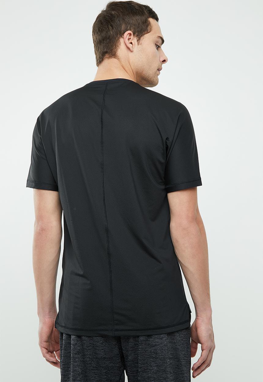 Reebok - Foundation graphic tee - black 