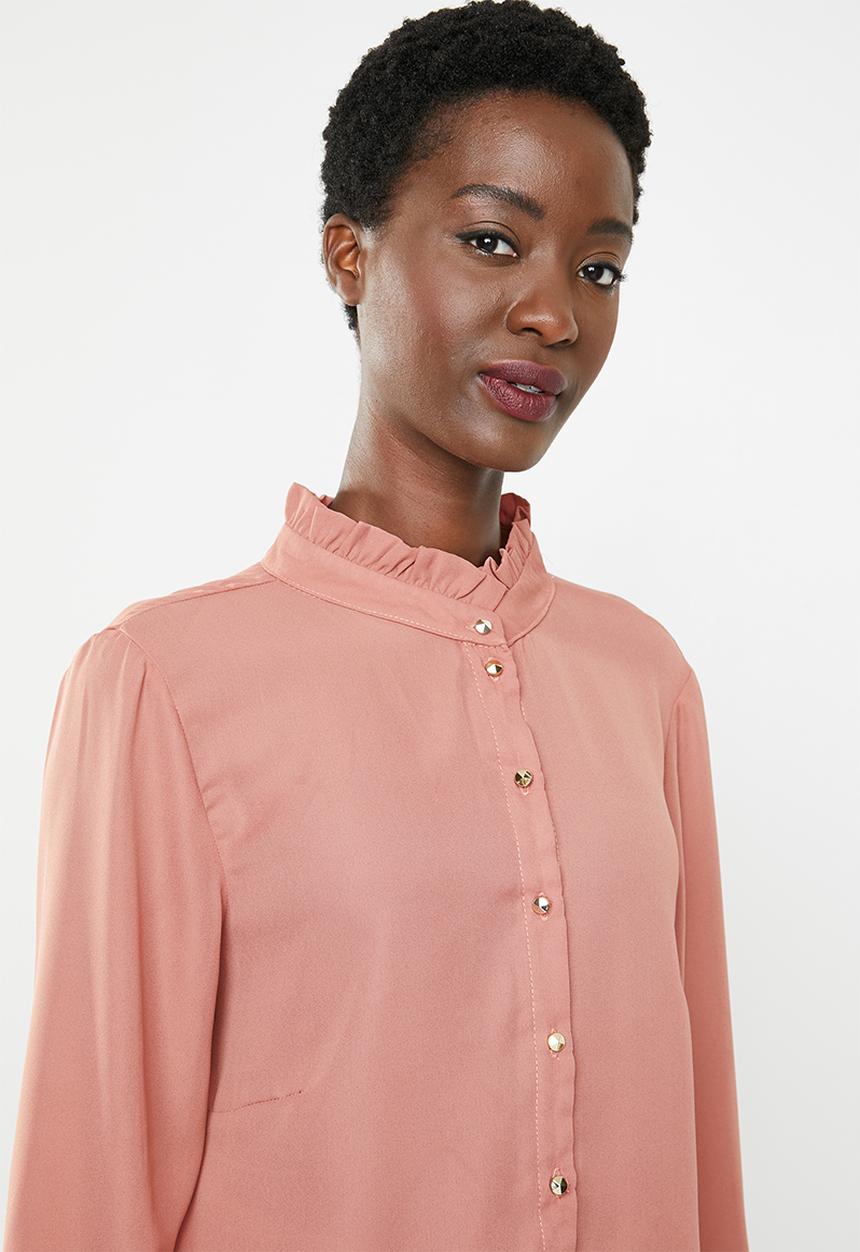 edit - Blouse with frill neckline - pink 