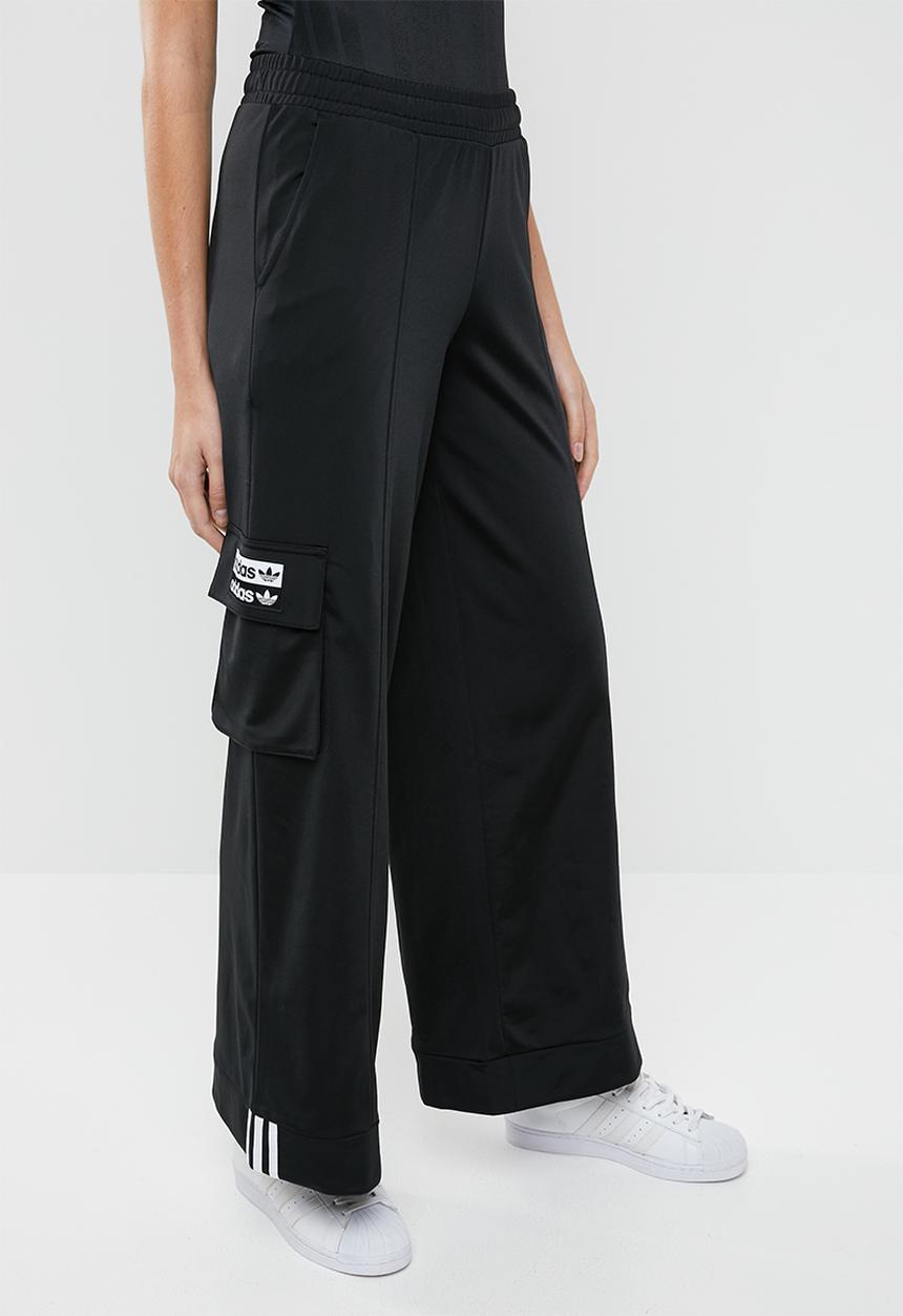 adidas Originals - Kylie Jenner x falcon x coeeze wide leg pants - black