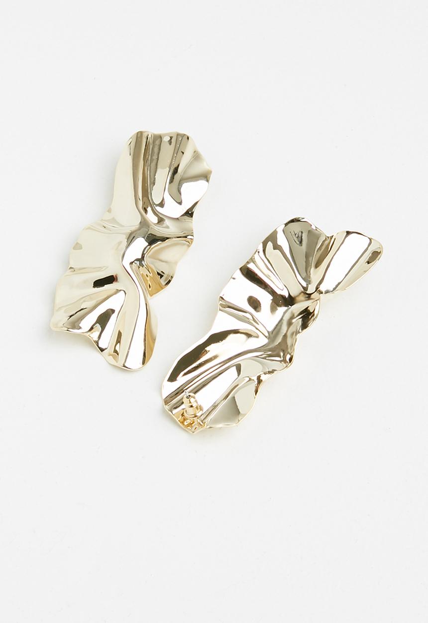 Superbalist - Abstract hammered earrings - gold