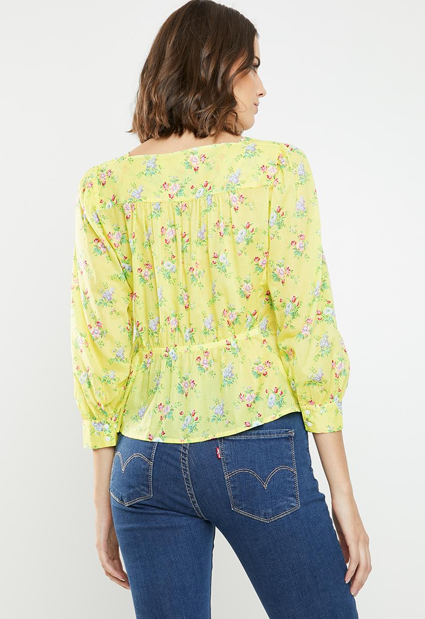 Levi’s® - Nafisa spring blooms - yellow