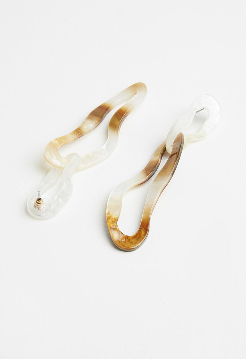 Superbalist - Abstract drop earrings - brown & white 