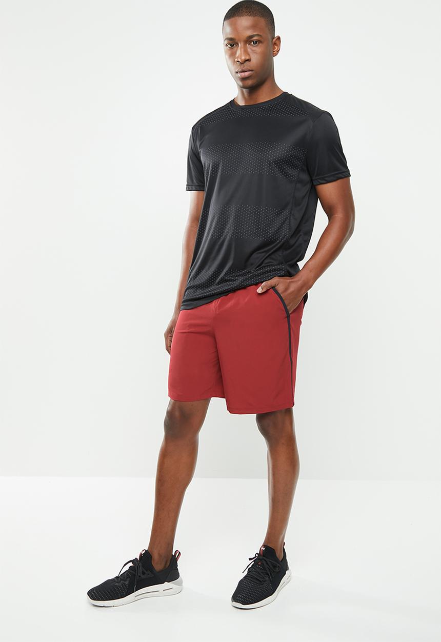 Under Armour - Qualifier wg perf short - burgundy