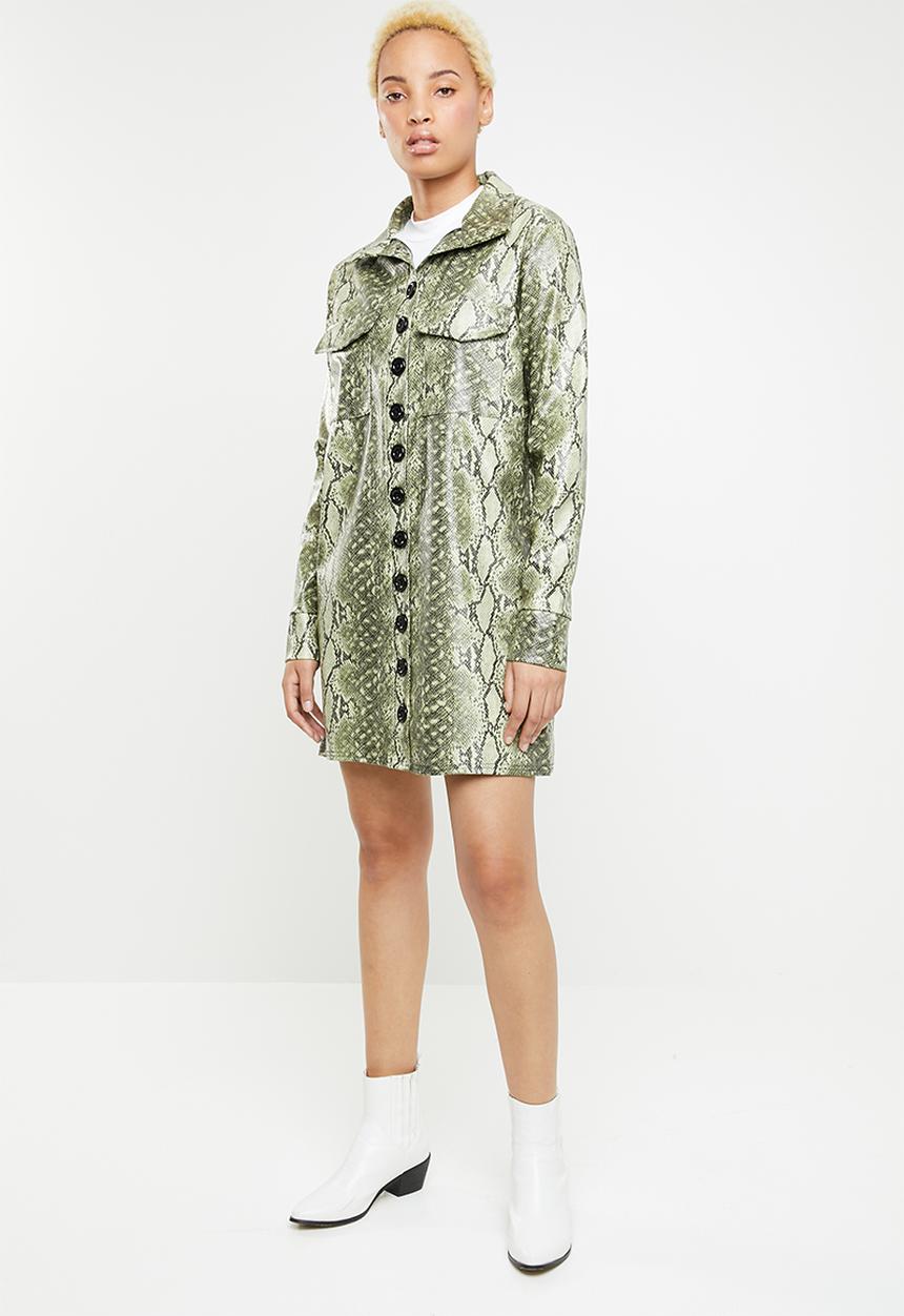 Missguided - Pu snake oversized shirt dress - green & black