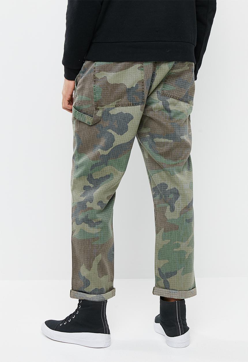 Mennace - Camo print trousers - green