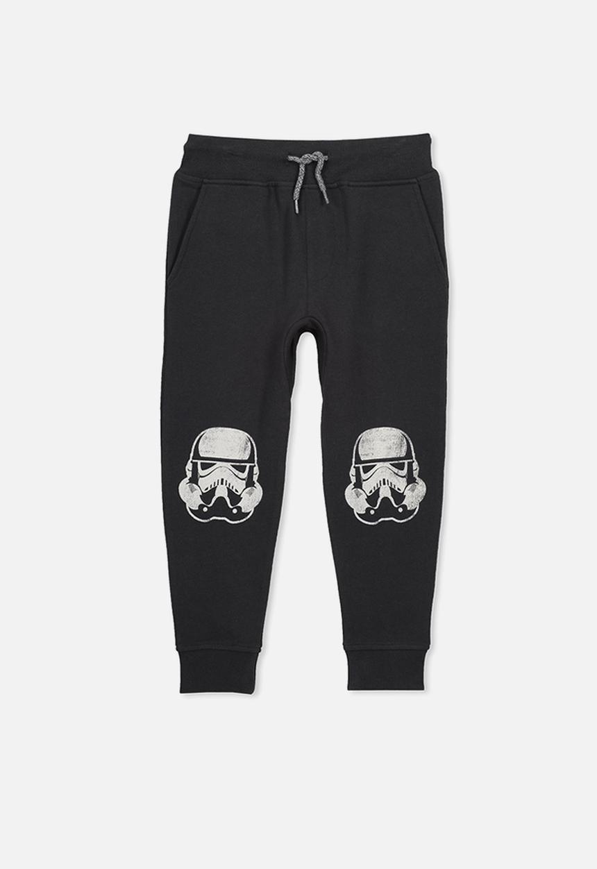 Cotton On - Slouch vader patches trackpants - black
