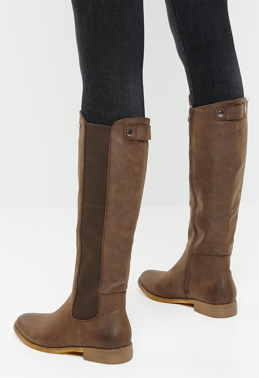 Miss Black - Route 667 boot - brown