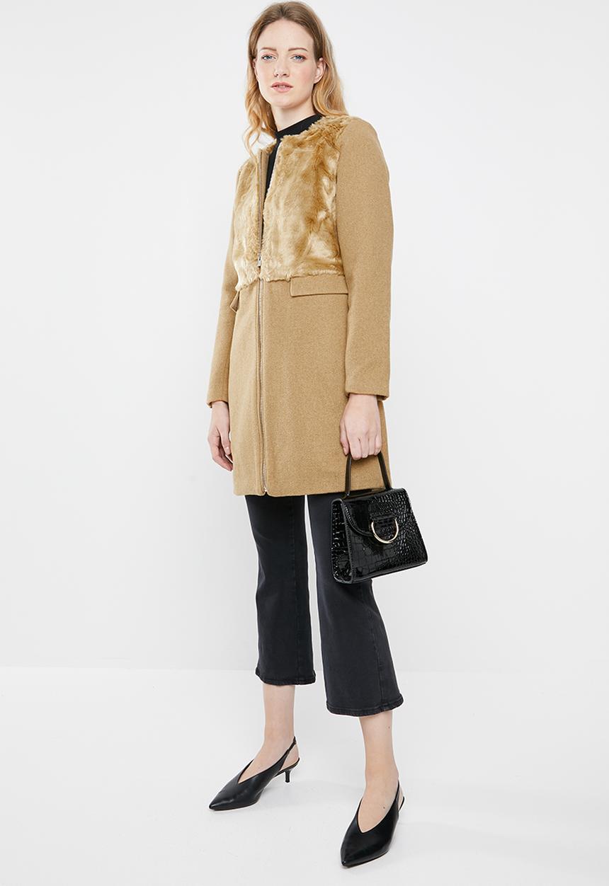 STYLE REPUBLIC - Wool blend coat with faux fur - tan
