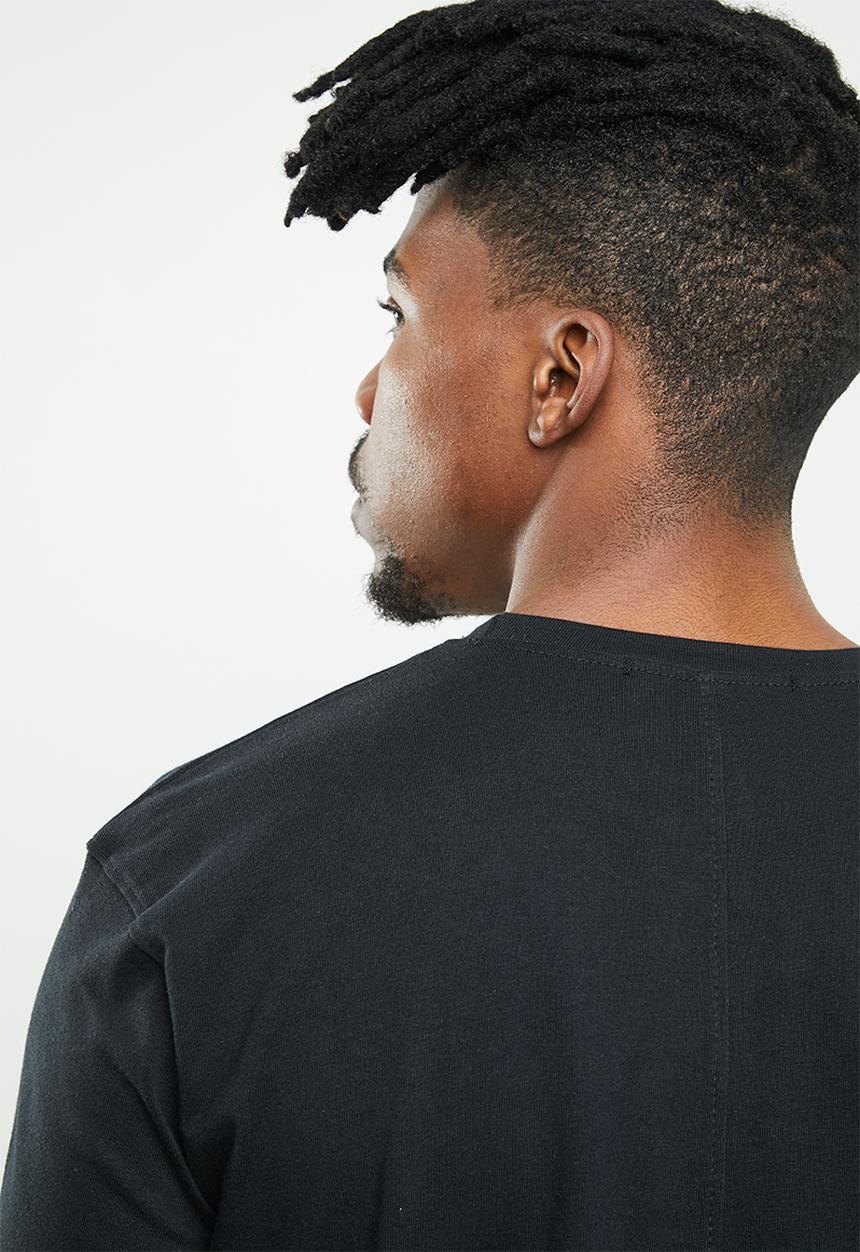 Mennace - Essential regular relaxed signature tee - black