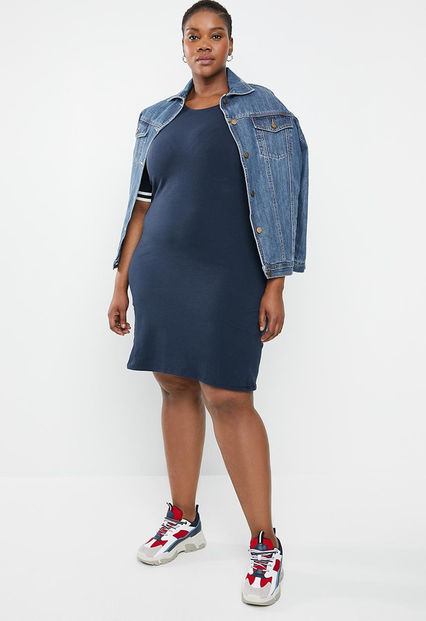 STYLE REPUBLIC PLUS - Athlete T-shirt dress - navy