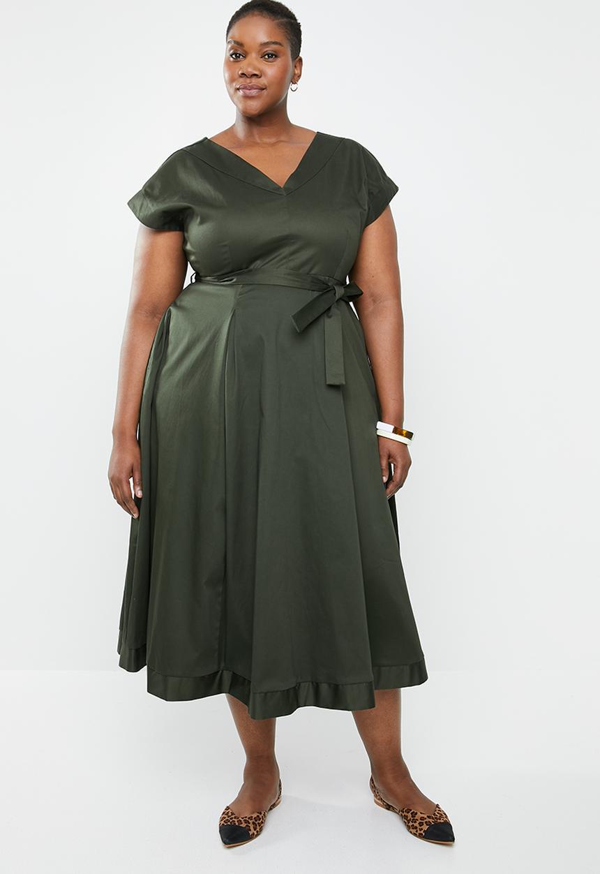 AMANDA LAIRD CHERRY - Plus size zweli v neck dress - olive