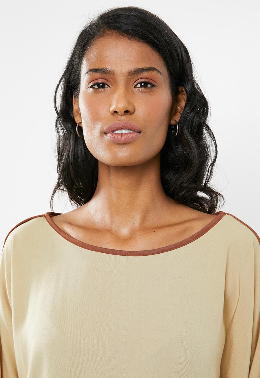edit Maternity - Maternity Contrast binding shell blouse - stone with tan binding 