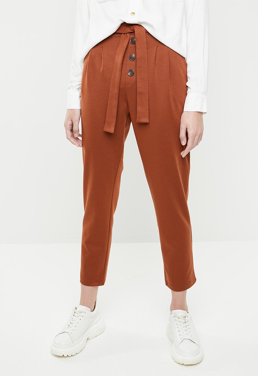 Superbalist - Button detail tapered trousers - rust 