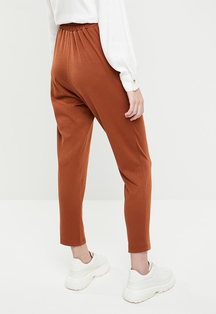 Superbalist - Button detail tapered trousers - rust 