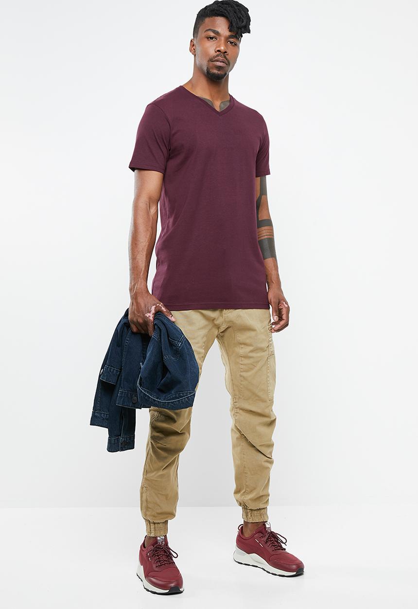 Cotton On - Essential vee neck short sleeve tee - burgundy