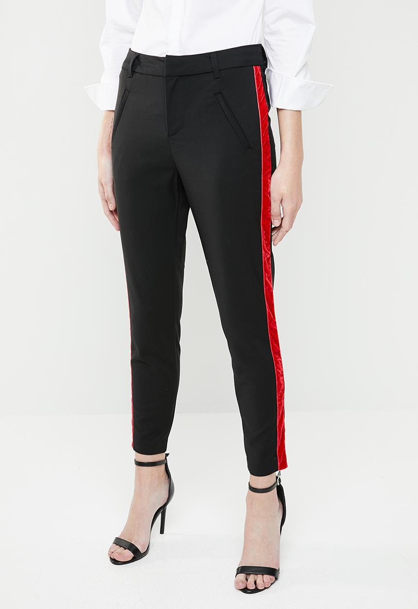 Vero Moda - Victoria Mr Velvet rib ankle pants - black & red