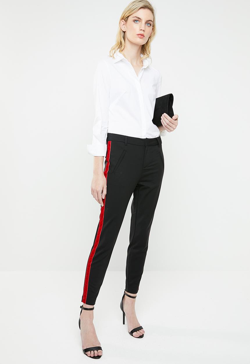 Vero Moda - Victoria Mr Velvet rib ankle pants - black & red