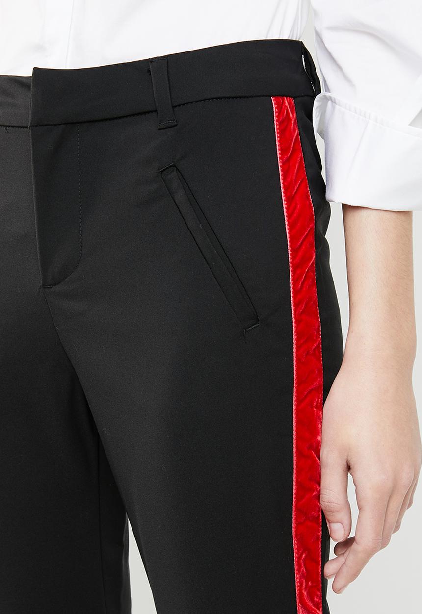 Vero Moda - Victoria Mr Velvet rib ankle pants - black & red