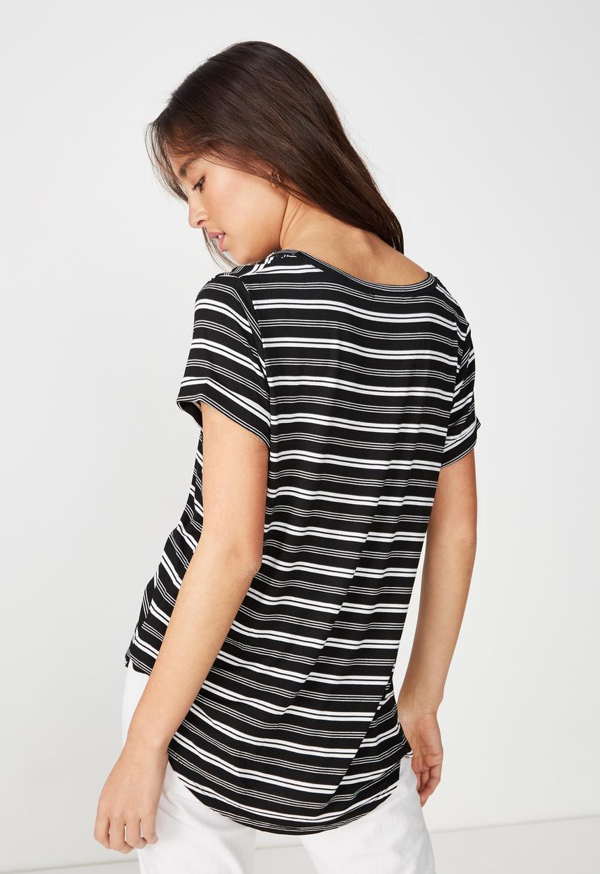Cotton On - Karly short sleeve V-neck tee  - black