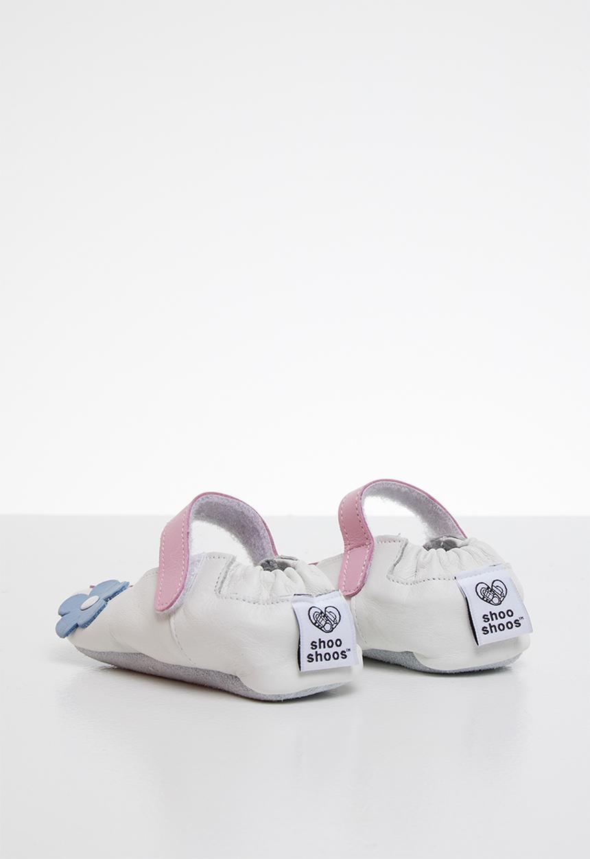 shooshoos - Flower garland pumps - white