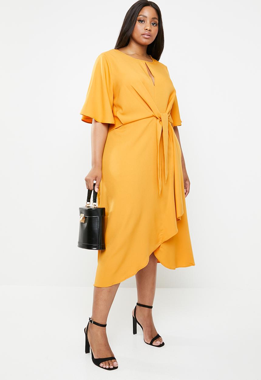 Missguided - Curve tie front knot midi dress - yellow