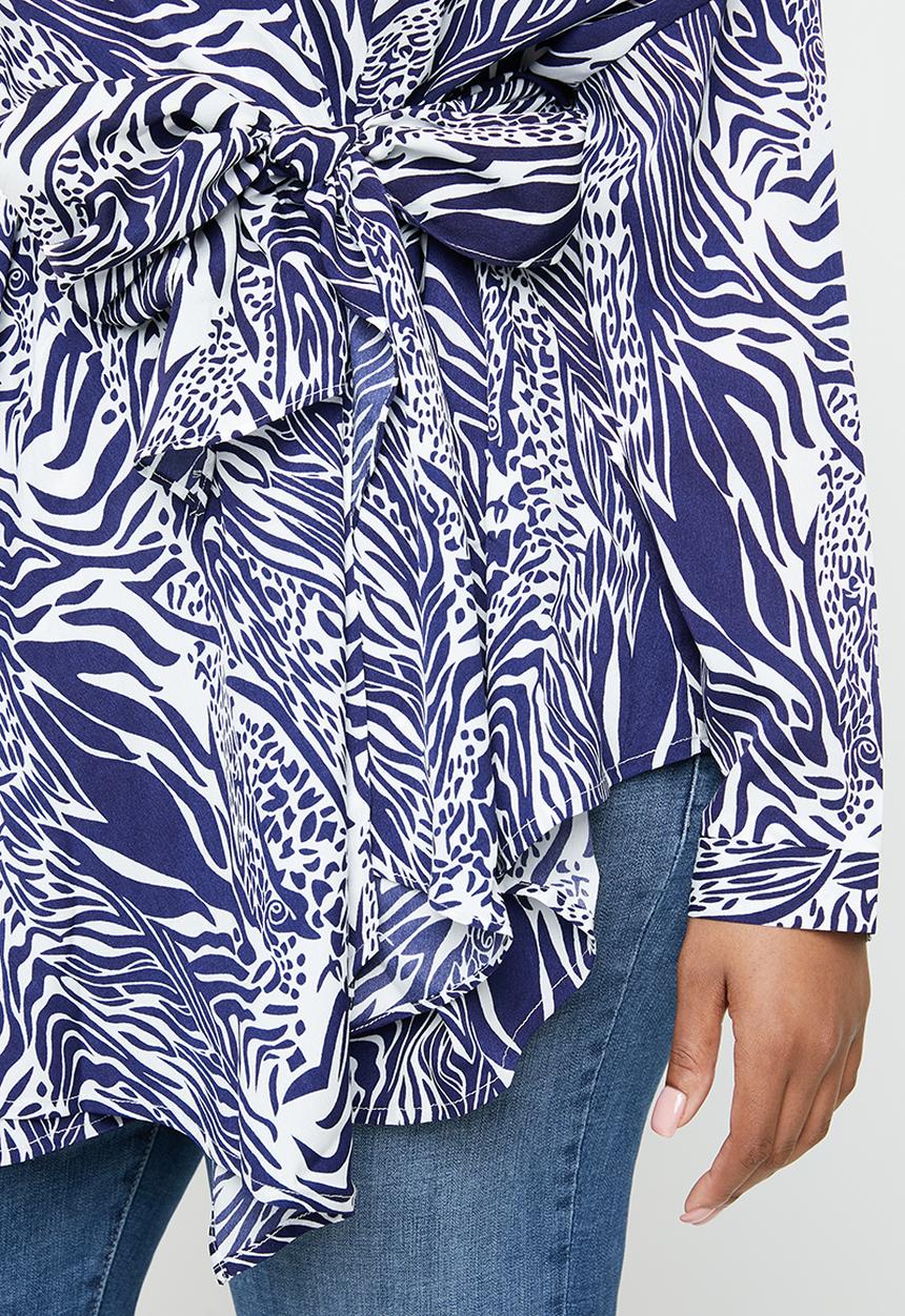 Missguided - Curve belted longline top - blue & white