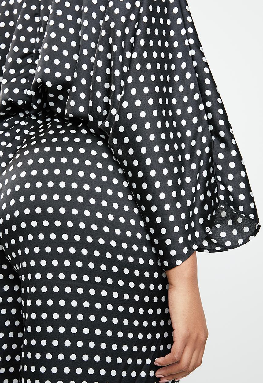 Missguided - Plus size kimono polka dot jumpsuit - black & white
