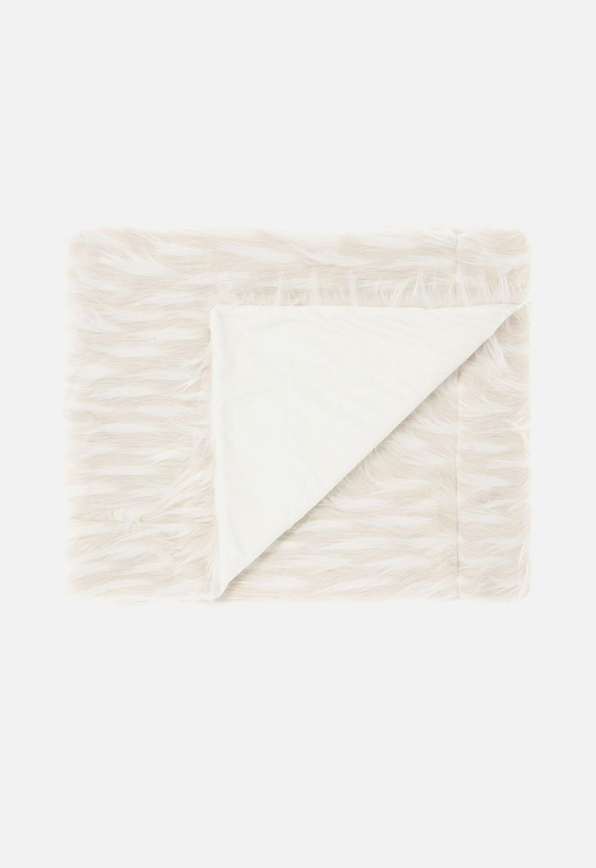 Linen House - Lyanna faux fur throw - cream