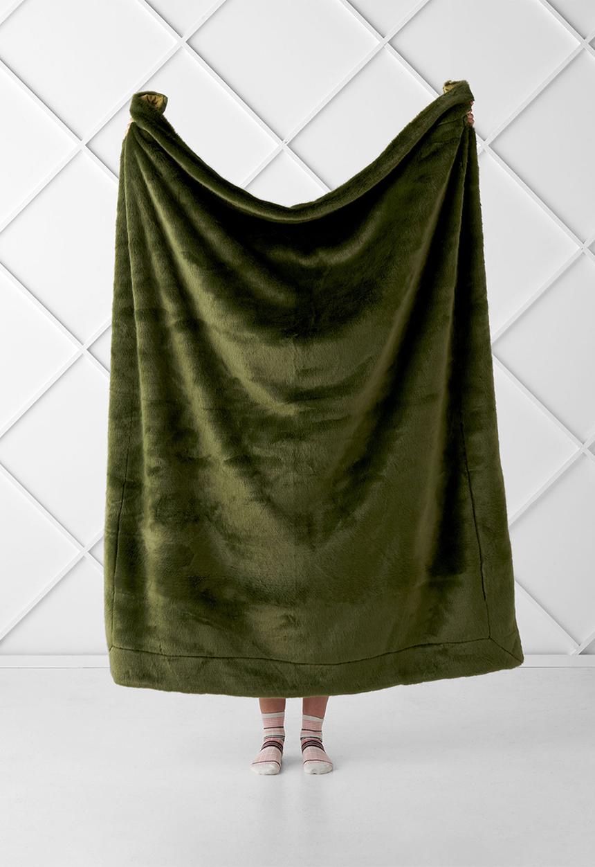 Linen House - Selma throw - olive